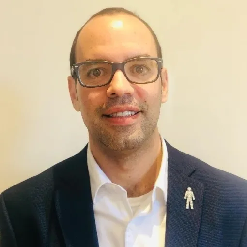Dr. Mario Salgado Gálvez
