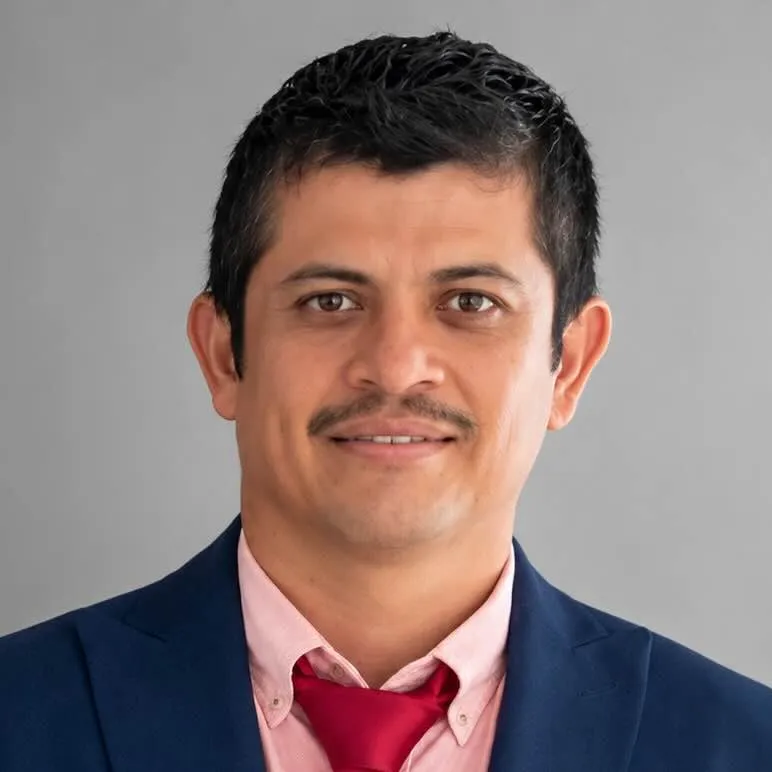 Dr.Juan Miguel González López