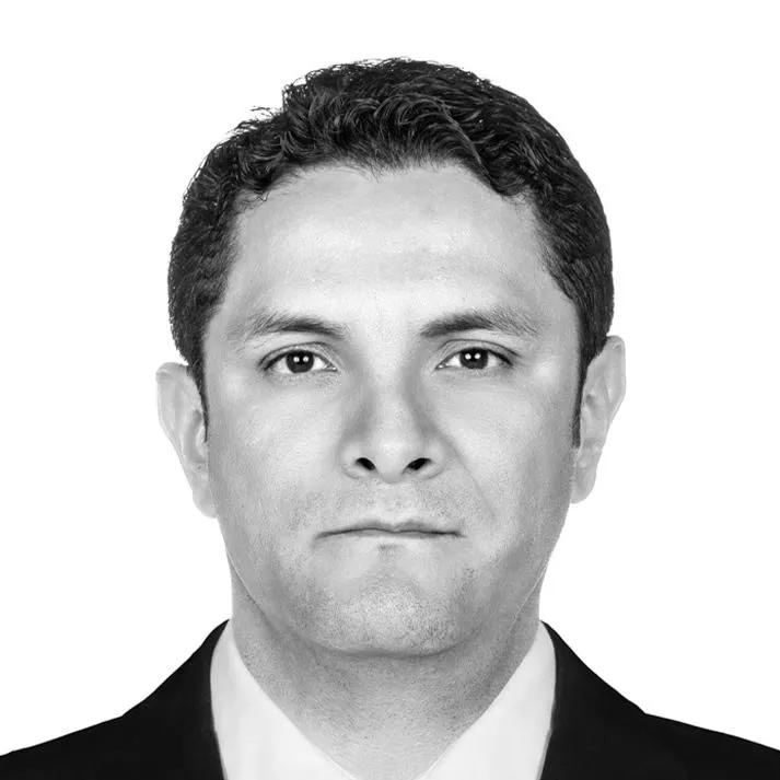 Mtro. Raúl Uzias Rentería Flores